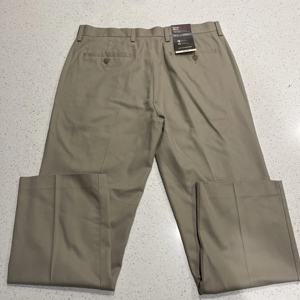 Denver Hayes Pants Mens 36x30 Beige Khakis Slacks Chinos‎ Preppy Never Iron NWT